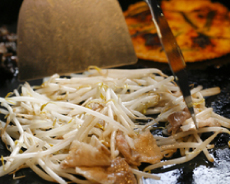 point2　アツアツの鉄板焼き